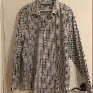 Men’s Perry Ellis dress shirt